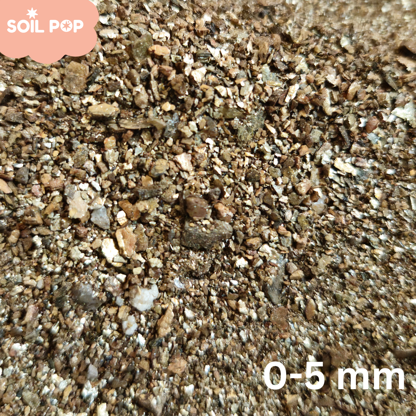 Vermiculite soil mix for potting aeration and moisture retention